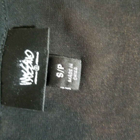 Top - Picture 4 of 5